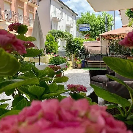 Gasthuis In Guest - New Cirene Double Economy&half Package *